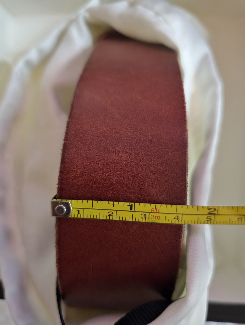GG GUCCI Logo Brown Leather Belt with Gold Buckle - Picture 5 of 5